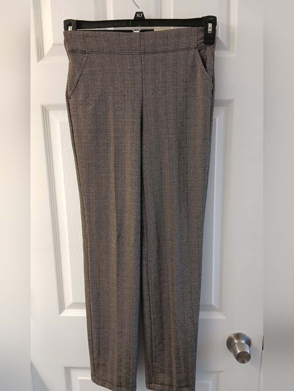 Max Studio Slim Trouser Knit Pull‑On Pants – XS – Herringbone – New With Tags